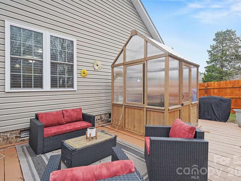 202 27th Street None, Kannapolis, NC 28083.  MLS# CAR4335506, YatesRealty ID 2831. 