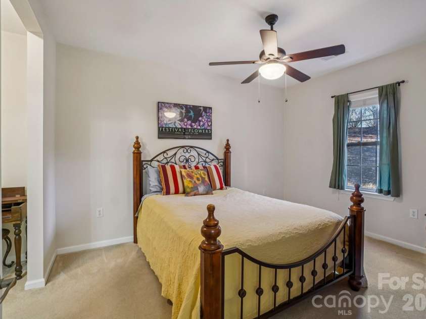 316 Appeldoorn Circle, Asheville, NC 28803.  MLS# CAR4316997, YatesRealty ID 2831. Primary bedroome