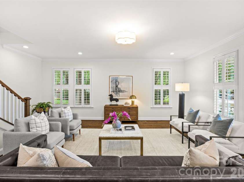 2022 Springdale Avenue, Charlotte, NC 28203.  MLS# CAR4386532, YatesRealty ID 28310. 