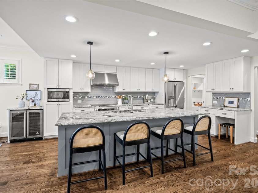 2022 Springdale Avenue, Charlotte, NC 28203.  MLS# CAR4386532, YatesRealty ID 28310. 
