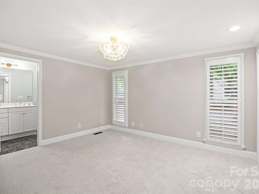 2022 Springdale Avenue, Charlotte, NC 28203.  MLS# CAR4386532, YatesRealty ID 28310. 