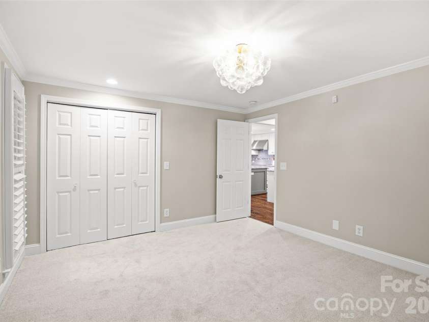 2022 Springdale Avenue, Charlotte, NC 28203.  MLS# CAR4386532, YatesRealty ID 28310. 