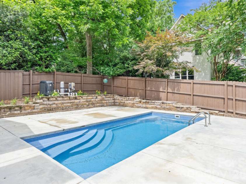 2022 Springdale Avenue, Charlotte, NC 28203.  MLS# CAR4386532, YatesRealty ID 28310. 