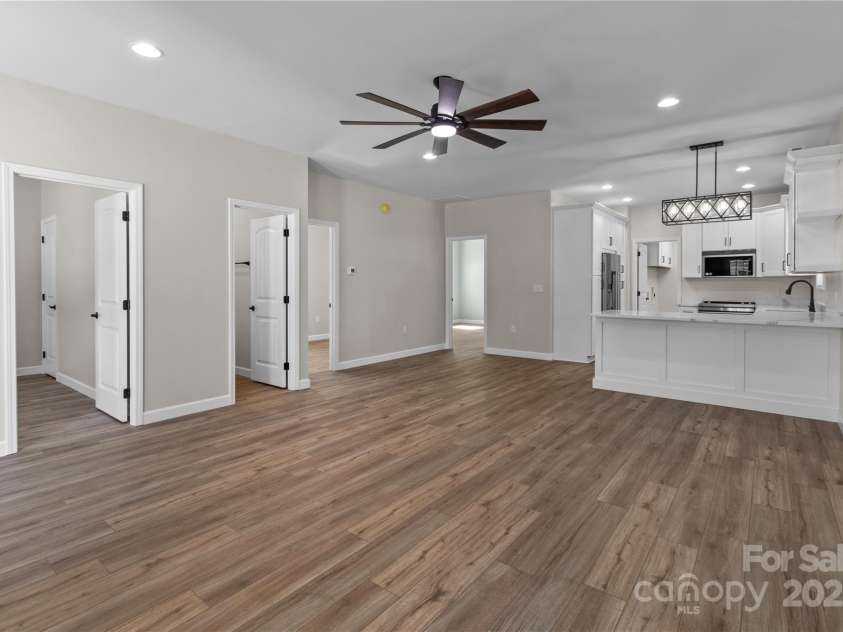 140 Swimmers Lane, Salisbury, NC 28146.  MLS# CAR4233458, YatesRealty ID 28311. Lots of Ceiling fans, LVP flooring