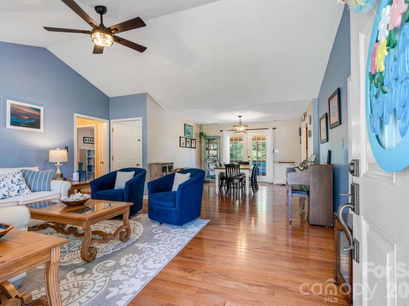 3353 48th Avenue Lane, Hickory, NC 28601.  MLS# CAR4381389, YatesRealty ID 28313. Focused Front Entry View