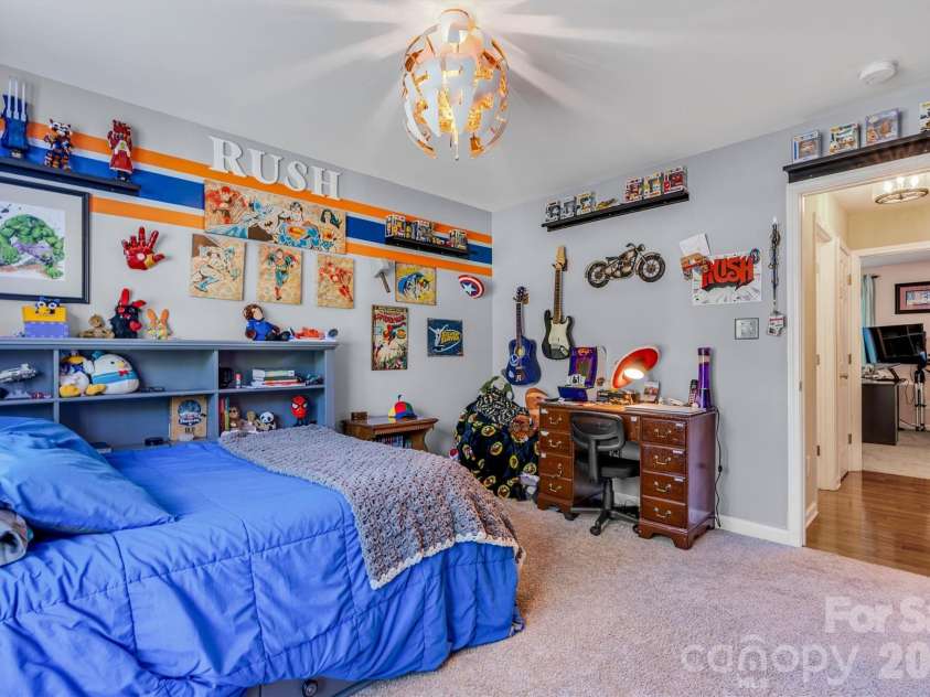3353 48th Avenue Lane, Hickory, NC 28601.  MLS# CAR4381389, YatesRealty ID 28313. Secondary Bedroom/Entry View