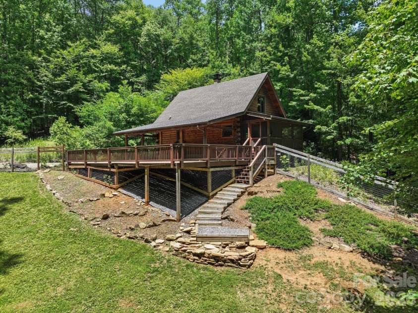 89 Apgar Road, Candler, NC 28715.  MLS# CAR4397603, YatesRealty ID 28314. 