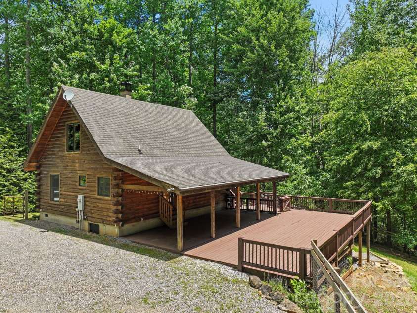89 Apgar Road, Candler, NC 28715.  MLS# CAR4397603, YatesRealty ID 28314. 