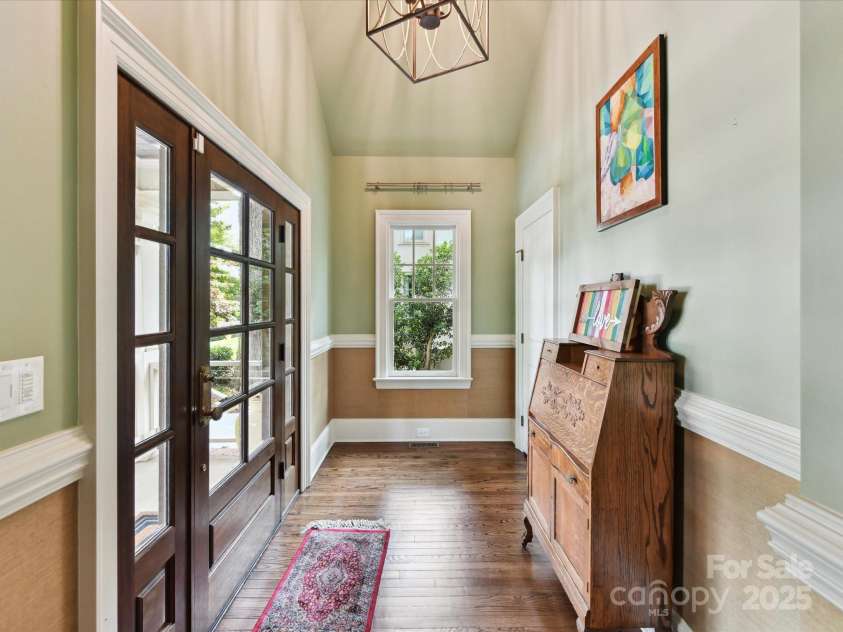 2526 Sherwood Avenue, Charlotte, NC 28207.  MLS# CAR4266678, YatesRealty ID 28315. 