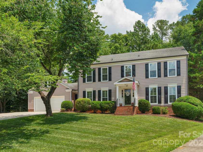 9423 Wood Ridge Drive, Charlotte, NC 28277.  MLS# CAR4265713, YatesRealty ID 28316. 