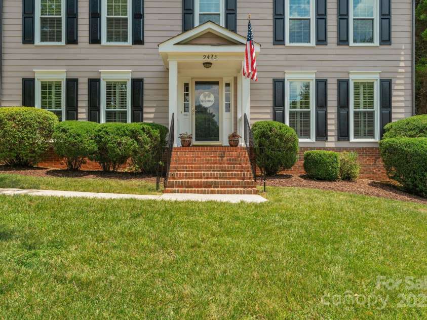 9423 Wood Ridge Drive, Charlotte, NC 28277.  MLS# CAR4265713, YatesRealty ID 28316. 