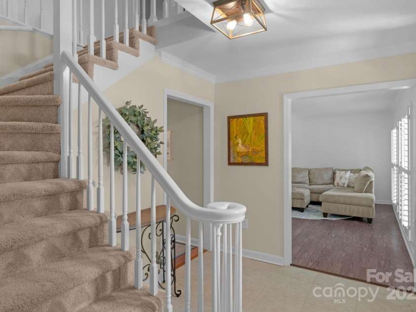 9423 Wood Ridge Drive, Charlotte, NC 28277.  MLS# CAR4265713, YatesRealty ID 28316. 