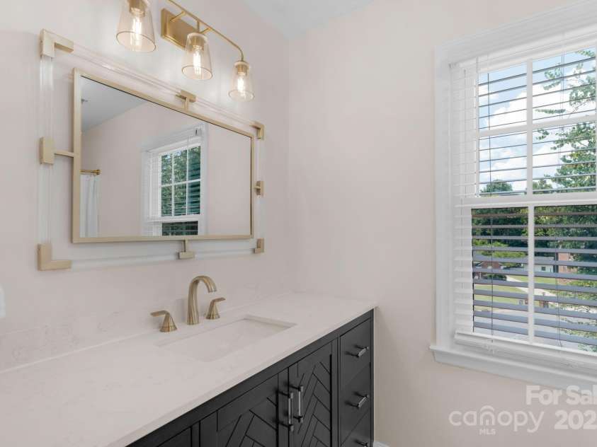 9423 Wood Ridge Drive, Charlotte, NC 28277.  MLS# CAR4265713, YatesRealty ID 28316. 