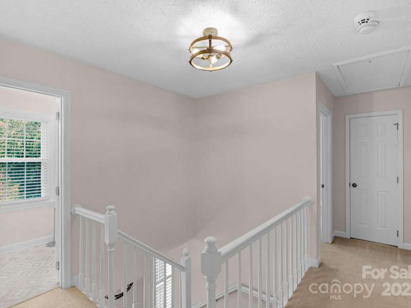 9423 Wood Ridge Drive, Charlotte, NC 28277.  MLS# CAR4265713, YatesRealty ID 28316. 