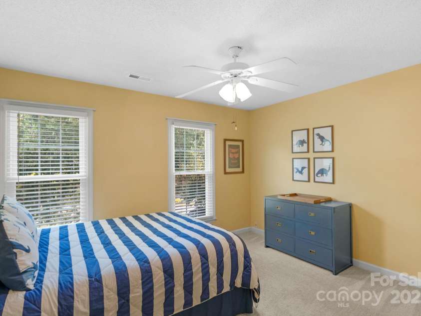 9423 Wood Ridge Drive, Charlotte, NC 28277.  MLS# CAR4265713, YatesRealty ID 28316. 