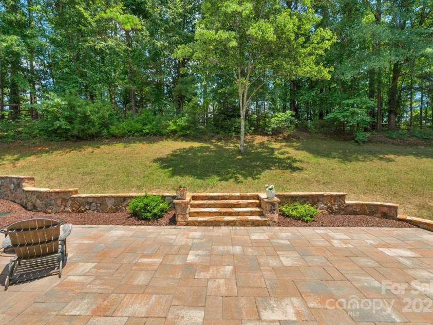 9423 Wood Ridge Drive, Charlotte, NC 28277.  MLS# CAR4265713, YatesRealty ID 28316. 