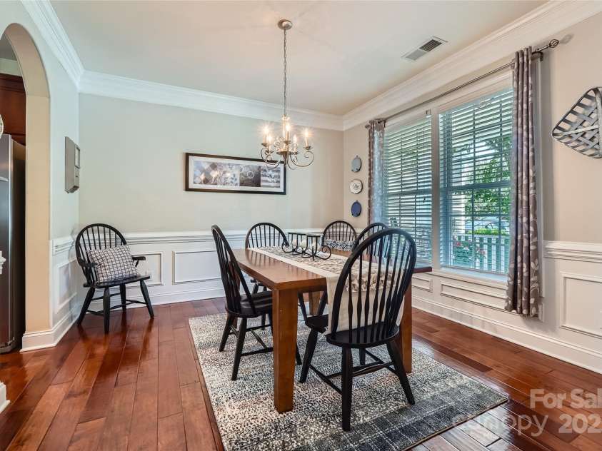 2630 Filson Court, Charlotte, NC 28214.  MLS# CAR4274386, YatesRealty ID 28317. 