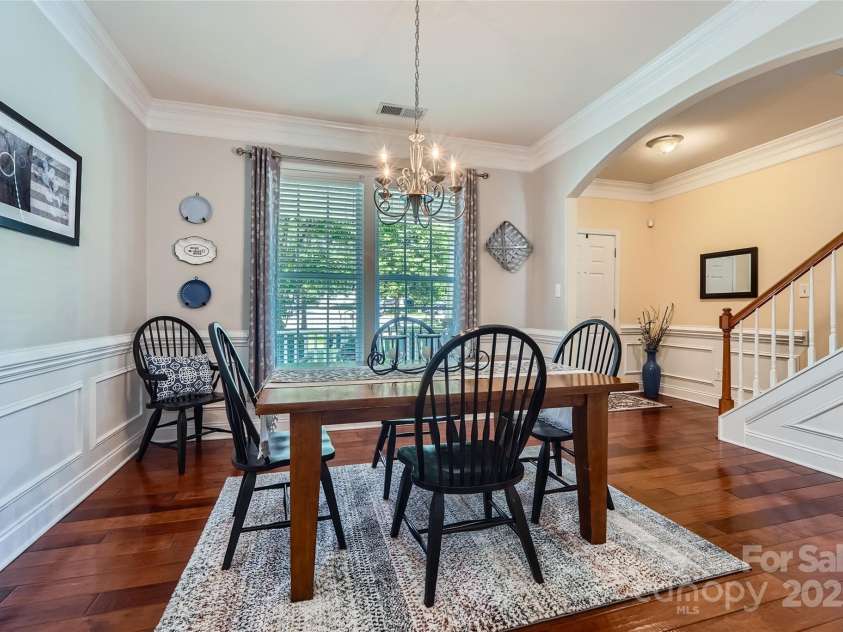 2630 Filson Court, Charlotte, NC 28214.  MLS# CAR4274386, YatesRealty ID 28317. 
