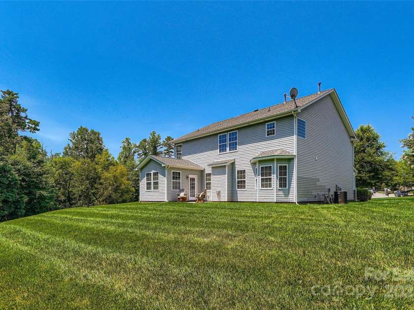 2630 Filson Court, Charlotte, NC 28214.  MLS# CAR4274386, YatesRealty ID 28317. 