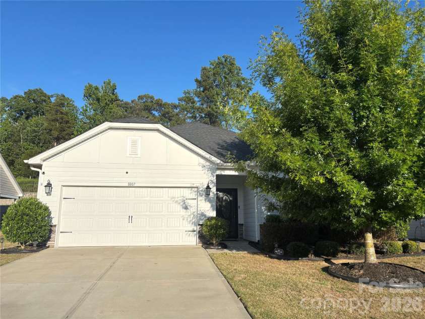 8807 Pennegrove Circle, Charlotte, NC 28214.  MLS# CAR4383425, YatesRealty ID 28318. 
