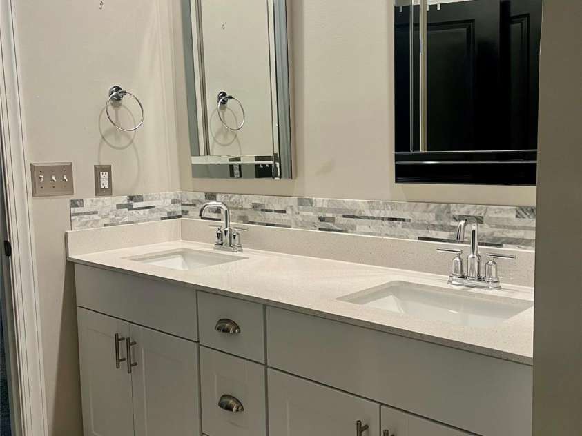 8807 Pennegrove Circle, Charlotte, NC 28214.  MLS# CAR4383425, YatesRealty ID 28318. Primary Bathroom