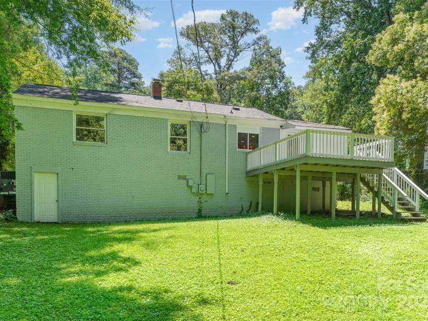 3331 Eastwood Drive, Charlotte, NC 28205.  MLS# CAR4259159, YatesRealty ID 28319. 