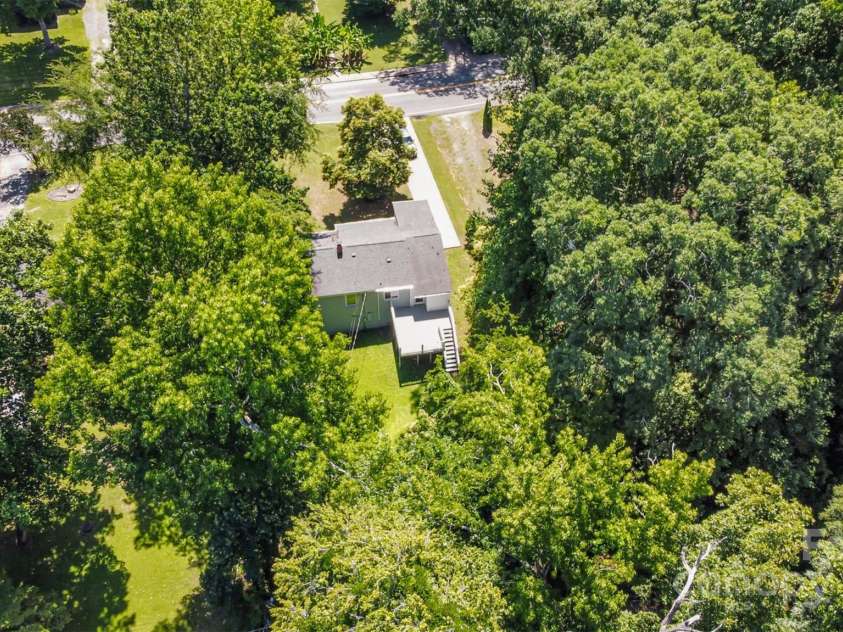 3331 Eastwood Drive, Charlotte, NC 28205.  MLS# CAR4259159, YatesRealty ID 28319. 