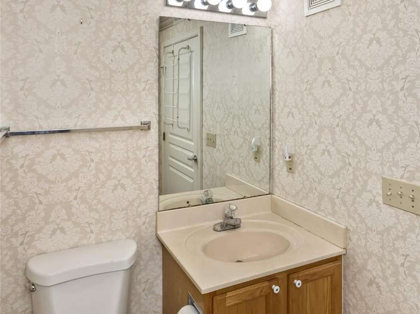 3305 Idle Hour Drive, Asheville, NC 28806.  MLS# CAR4336011, YatesRealty ID 2832. Guest comfort