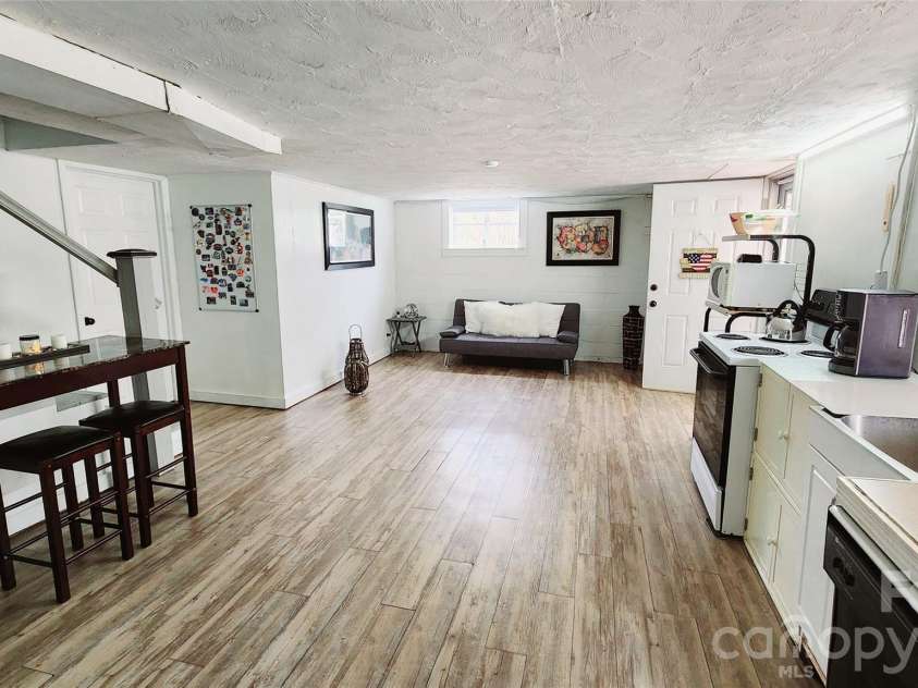 101 Bluebird Lane, Morganton, NC 28655.  MLS# CAR4385211, YatesRealty ID 28320. 