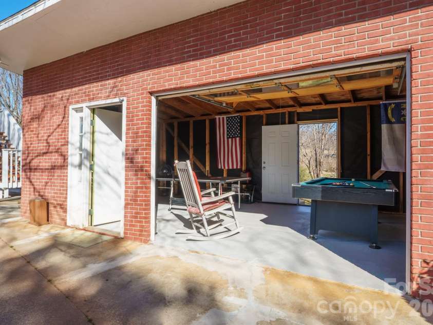 101 Bluebird Lane, Morganton, NC 28655.  MLS# CAR4385211, YatesRealty ID 28320. 