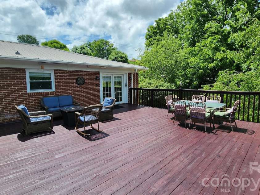 101 Bluebird Lane, Morganton, NC 28655.  MLS# CAR4385211, YatesRealty ID 28320. 