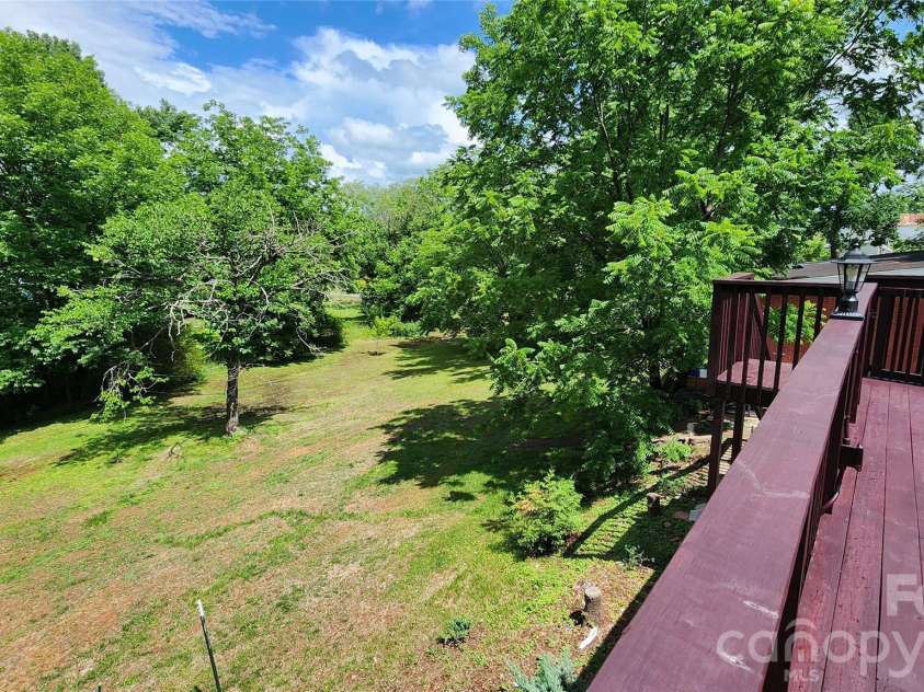 101 Bluebird Lane, Morganton, NC 28655.  MLS# CAR4385211, YatesRealty ID 28320. 