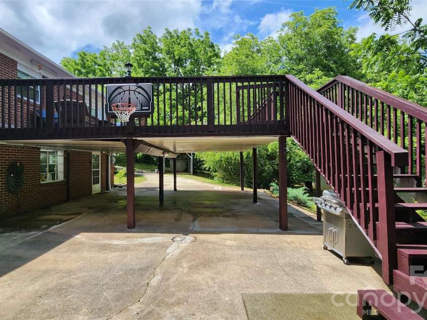 101 Bluebird Lane, Morganton, NC 28655.  MLS# CAR4385211, YatesRealty ID 28320. 