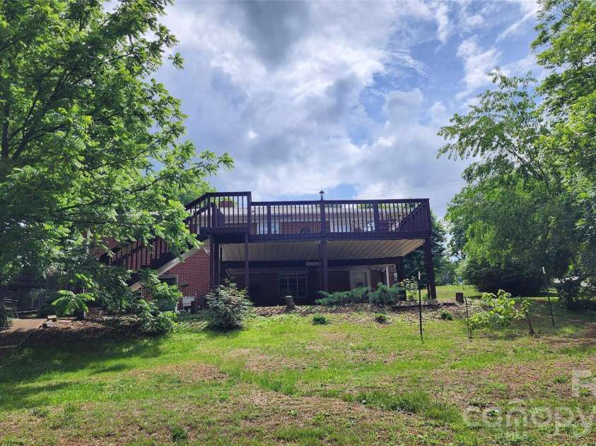 101 Bluebird Lane, Morganton, NC 28655.  MLS# CAR4385211, YatesRealty ID 28320. 
