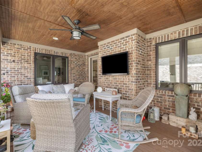 6176 Gold Springs Way, Denver, NC 28037.  MLS# CAR4274769, YatesRealty ID 28320. 