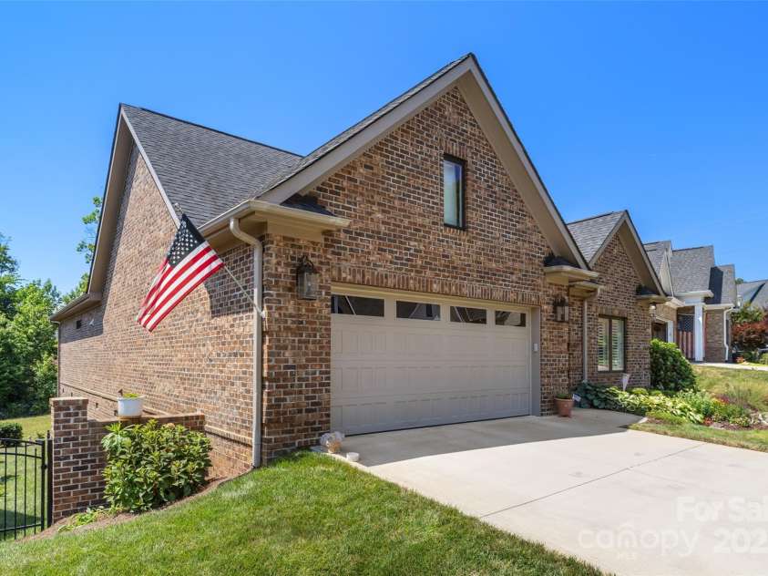 6176 Gold Springs Way, Denver, NC 28037.  MLS# CAR4274769, YatesRealty ID 28320. 