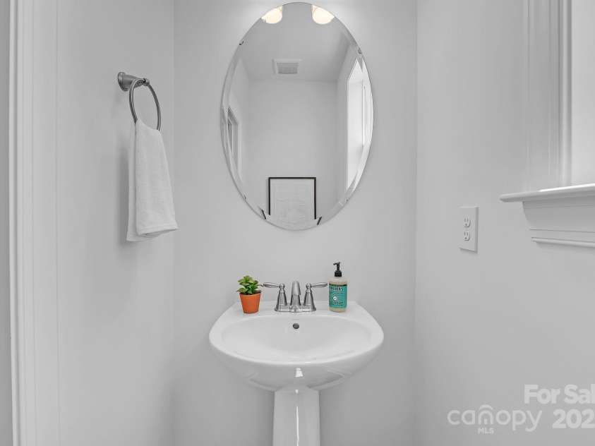 9212 Delancey Lane, Concord, NC 28027.  MLS# CAR4276027, YatesRealty ID 28322. 1/2 bath Kitchen level