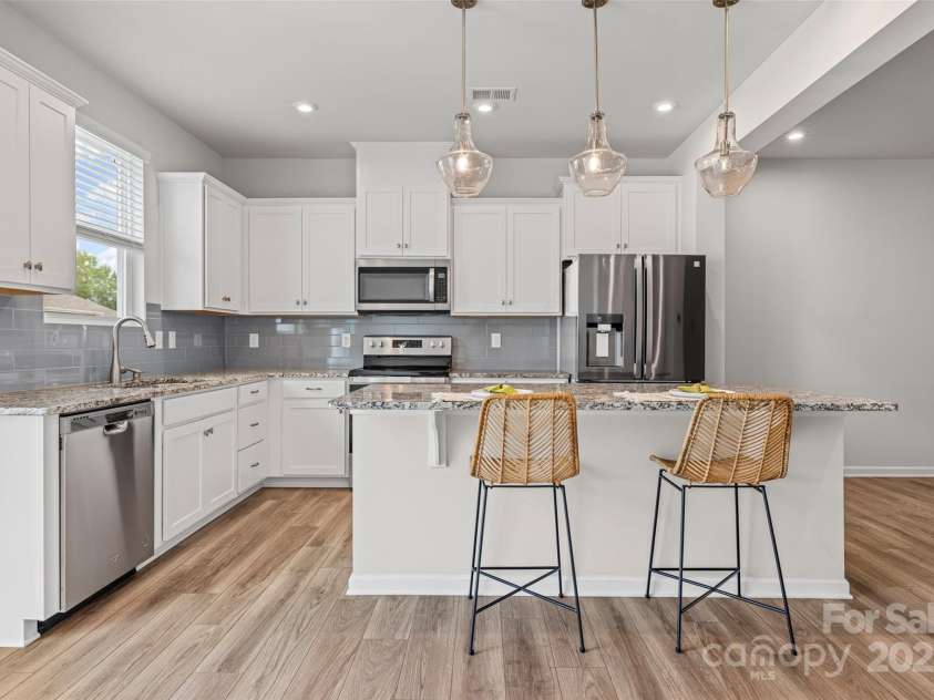 15626 Little Bluestem Street, Charlotte, NC 28278.  MLS# CAR4278751, YatesRealty ID 28323. 