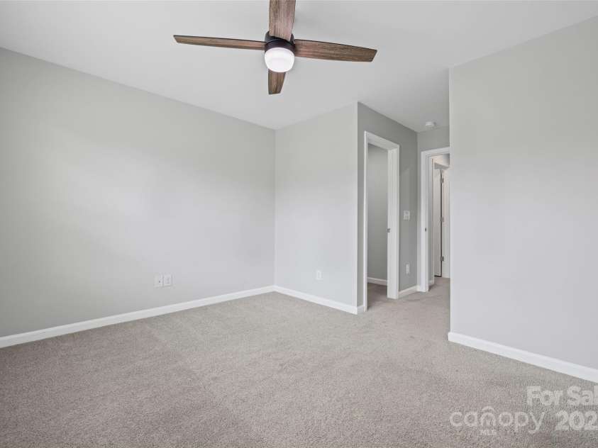 15626 Little Bluestem Street, Charlotte, NC 28278.  MLS# CAR4278751, YatesRealty ID 28323. 