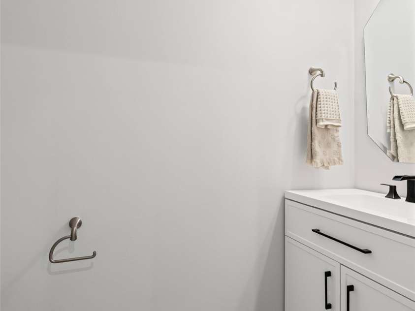 15626 Little Bluestem Street, Charlotte, NC 28278.  MLS# CAR4278751, YatesRealty ID 28323. Downstairs half bathroom