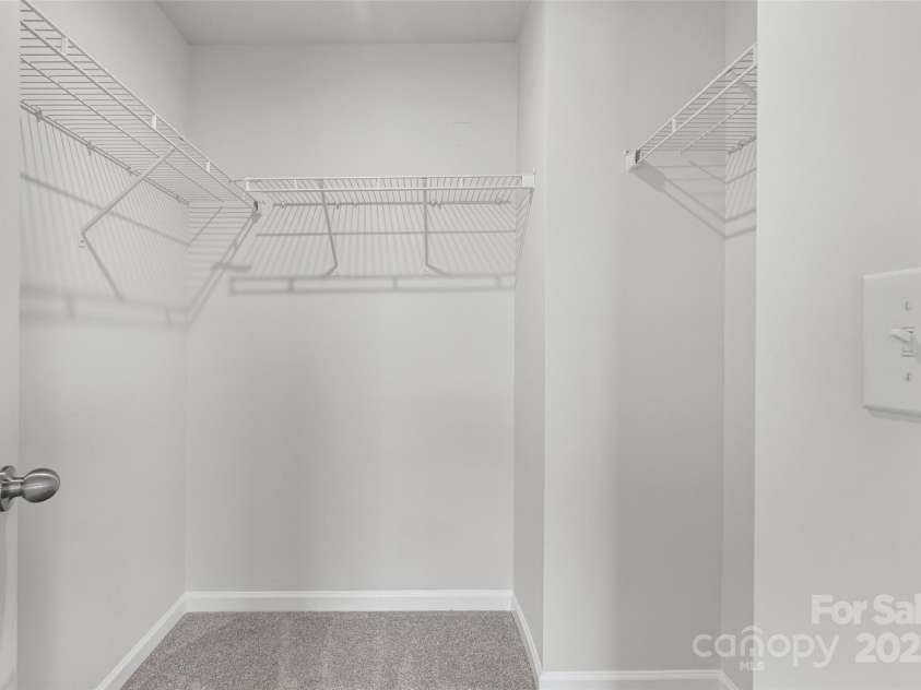 15626 Little Bluestem Street, Charlotte, NC 28278.  MLS# CAR4278751, YatesRealty ID 28323. Primary closet
