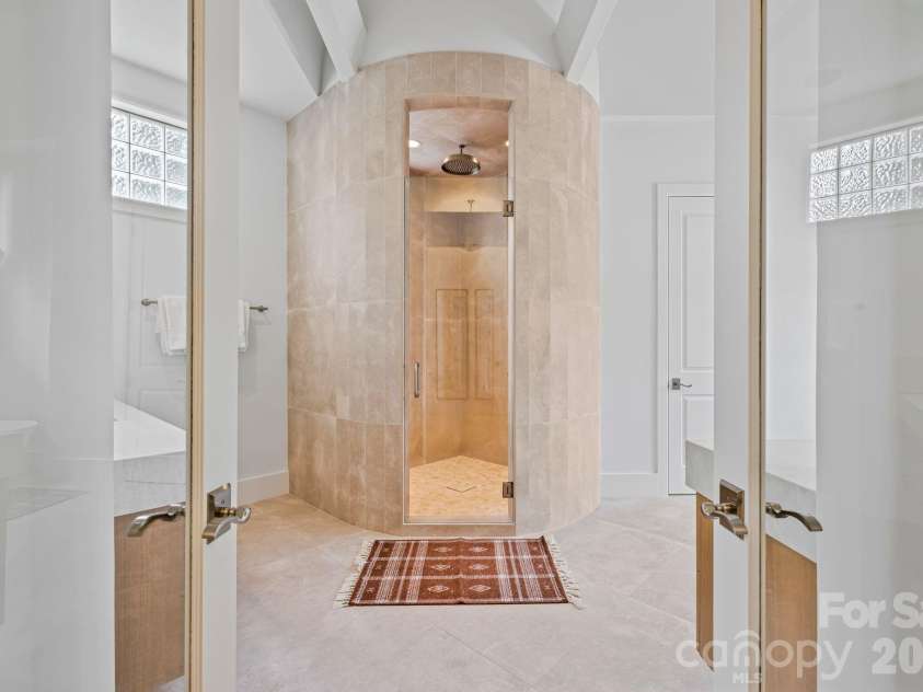 215 Milford Circle, Mooresville, NC 28117.  MLS# CAR4388175, YatesRealty ID 28323. 