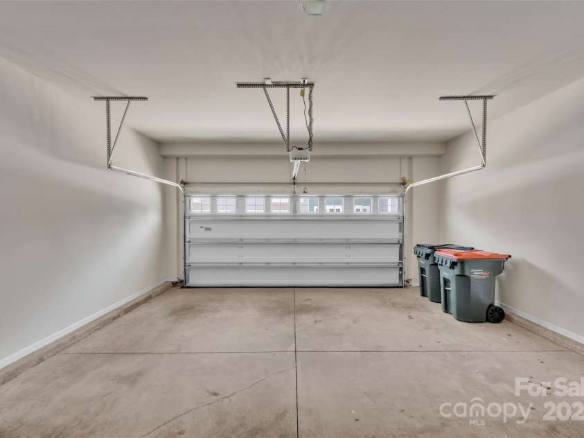 6263 Cloverdale Drive, Tega Cay, SC 29708.  MLS# CAR4279308, YatesRealty ID 28324. 2 Car Garage