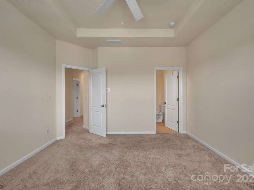 6263 Cloverdale Drive, Tega Cay, SC 29708.  MLS# CAR4279308, YatesRealty ID 28324. Primary Bedroom