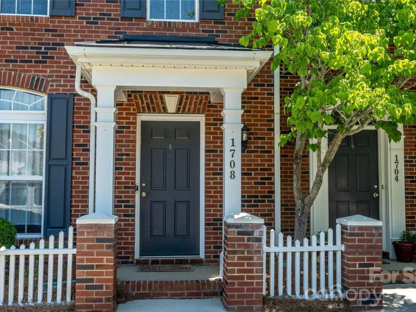 1708 Chamberside Drive, Rock Hill, SC 29730.  MLS# CAR4389887, YatesRealty ID 28325. 