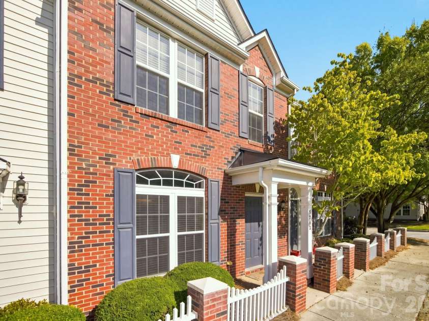 1708 Chamberside Drive, Rock Hill, SC 29730.  MLS# CAR4424120, YatesRealty ID 28325. 