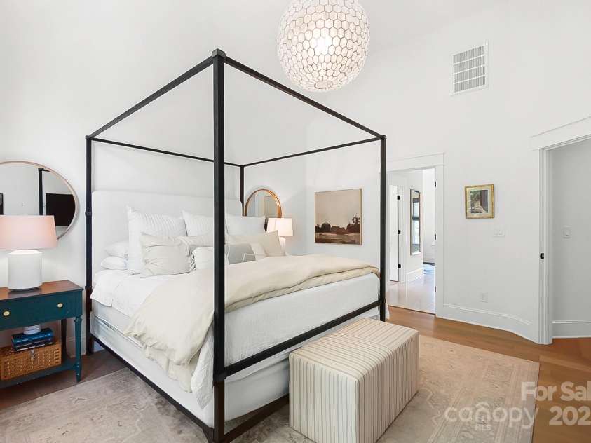 707 Hudson Place, Davidson, NC 28036.  MLS# CAR4280290, YatesRealty ID 28326. 