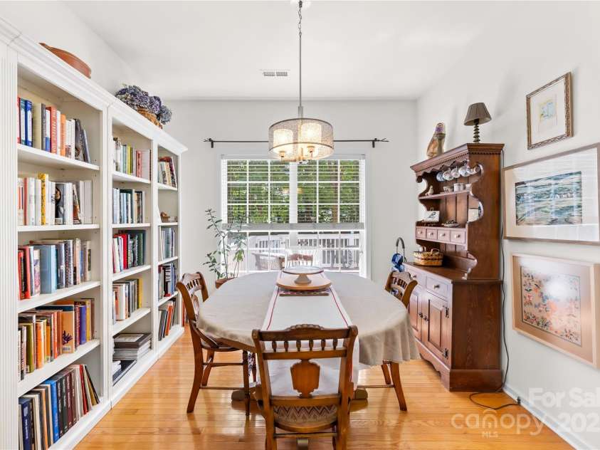 8682 Brook Glen Lane, Huntersville, NC 28078.  MLS# CAR4281128, YatesRealty ID 28327. Dining Room