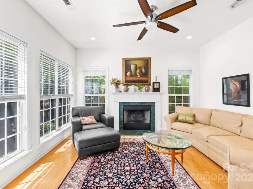 8682 Brook Glen Lane, Huntersville, NC 28078.  MLS# CAR4281128, YatesRealty ID 28327. Family Room