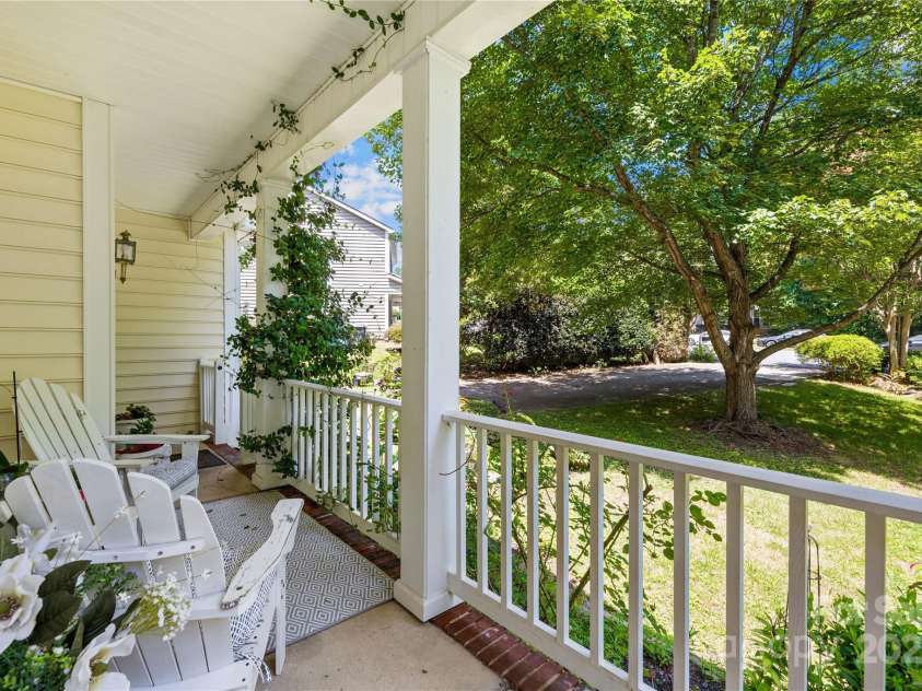 8682 Brook Glen Lane, Huntersville, NC 28078.  MLS# CAR4281128, YatesRealty ID 28327. Wrap Around Porch
